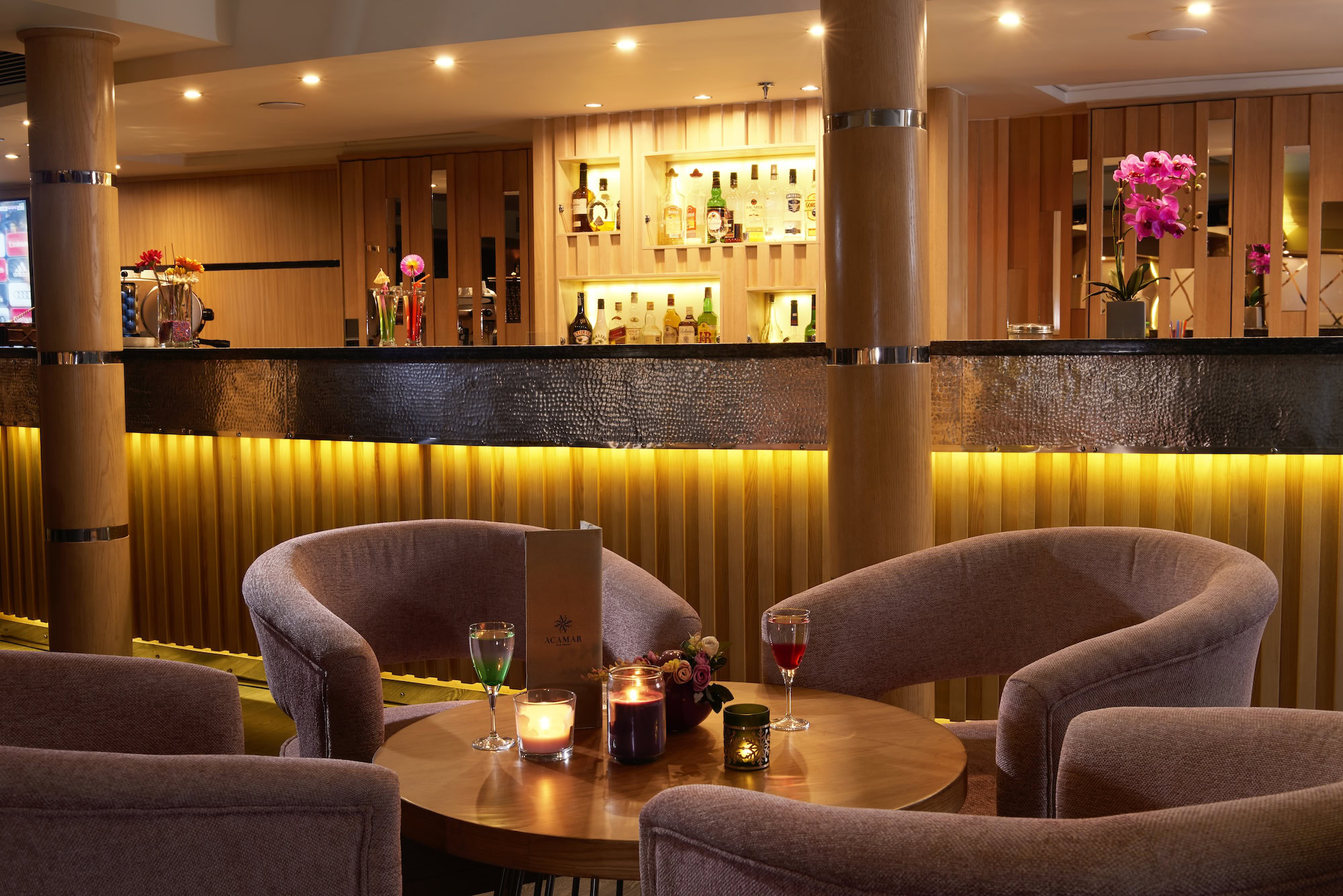 Fine dining restaurant on MS Amarco overlooking the Nile