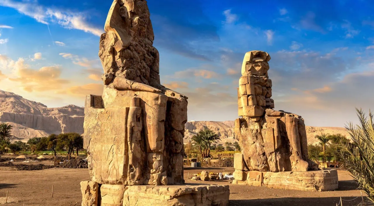 Colossos de Memnon, em Luxor