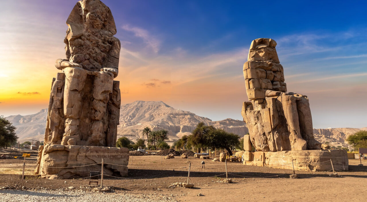 Colosos de Memnón, en Luxor