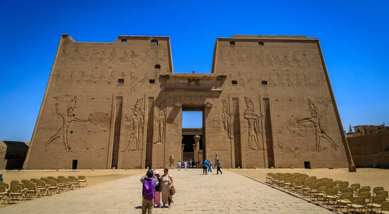 Templo de Edfu, dedicado al dios Horus, en Edfu