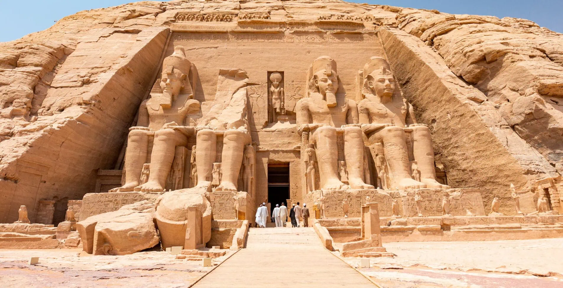 Egypt Abu Simbel. Temple of Ramses II 1905x976 crop 50 66