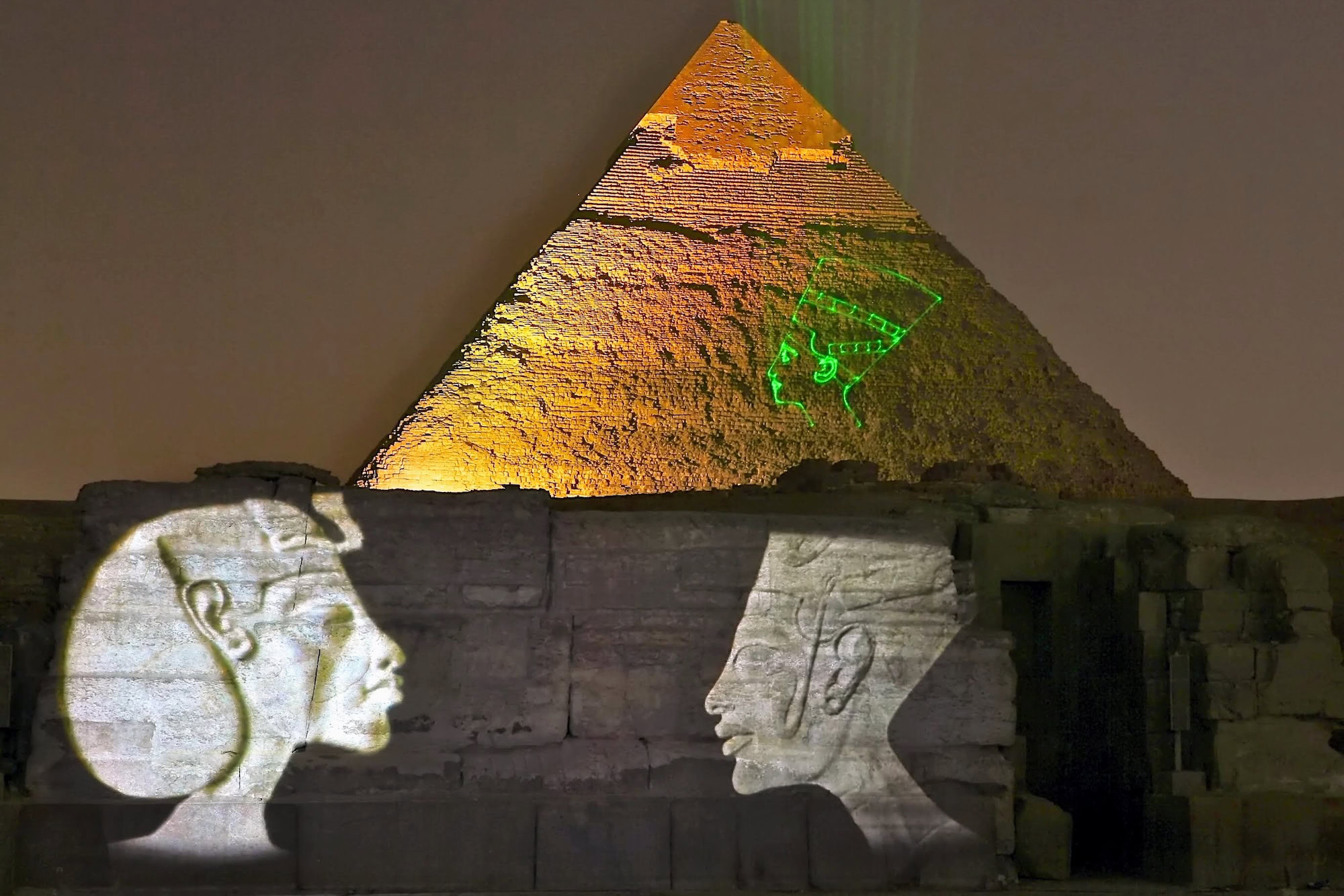 Giza  Egypt - May 31: Sphinx With Pyramid Of Khafre