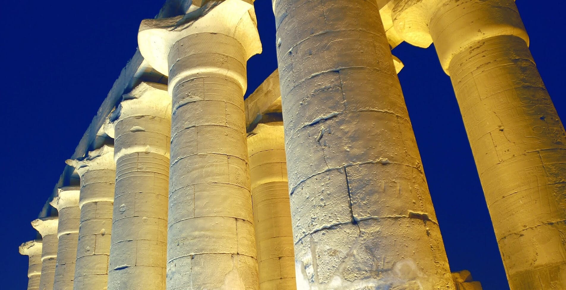 High columns of Luksor temple