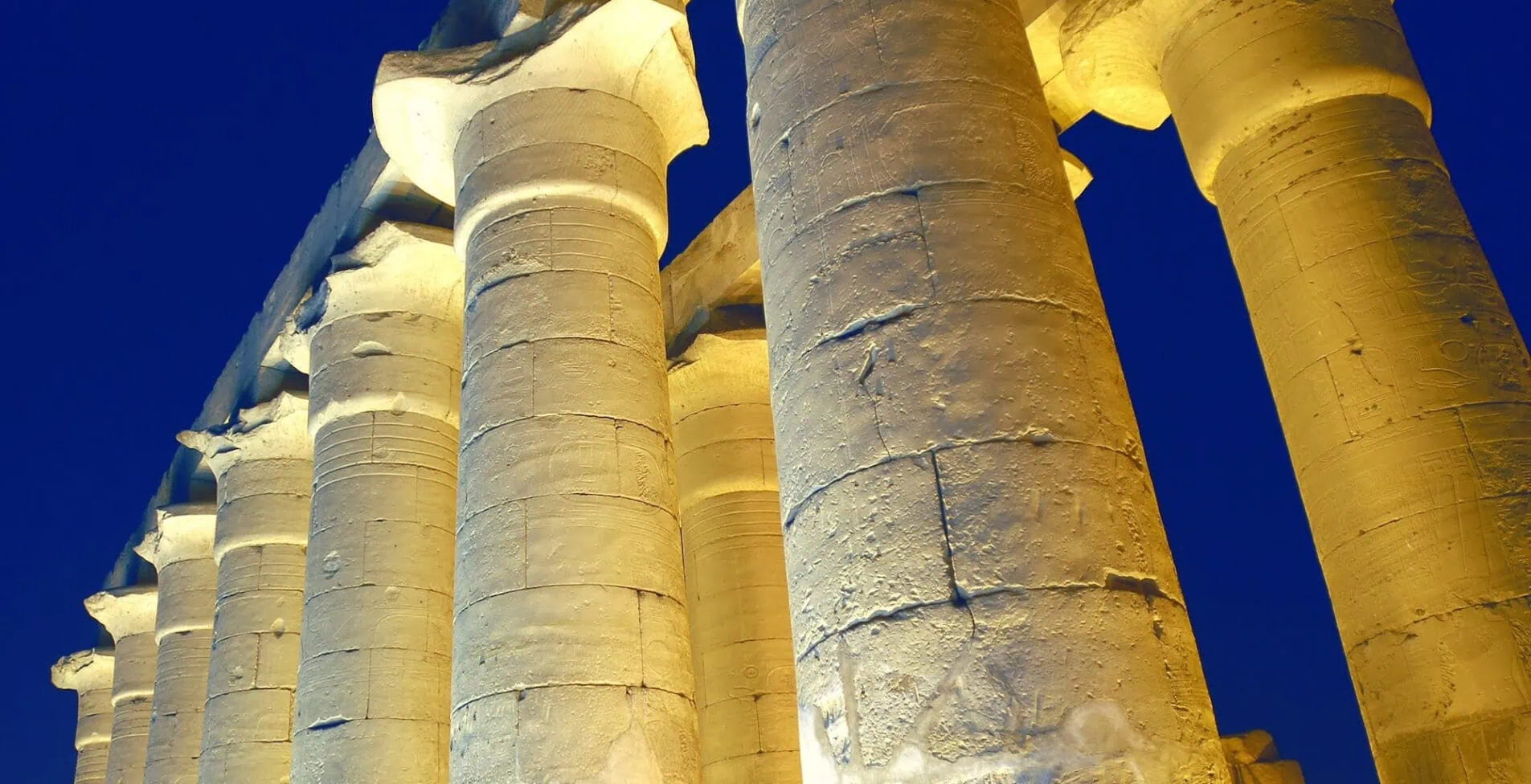 High columns of Luksor temple