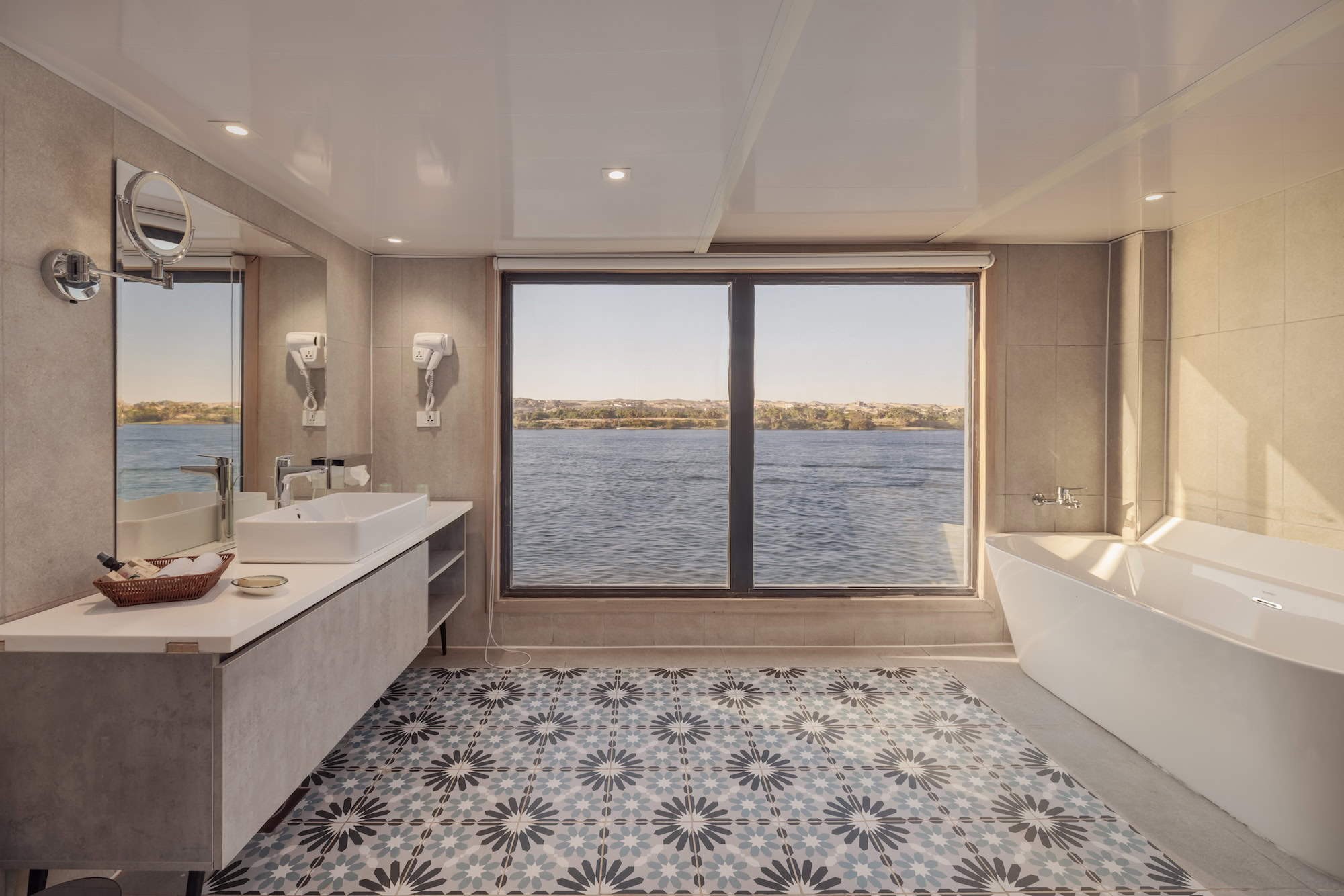 Luxury suite bathroom on DWA Nile Cruise