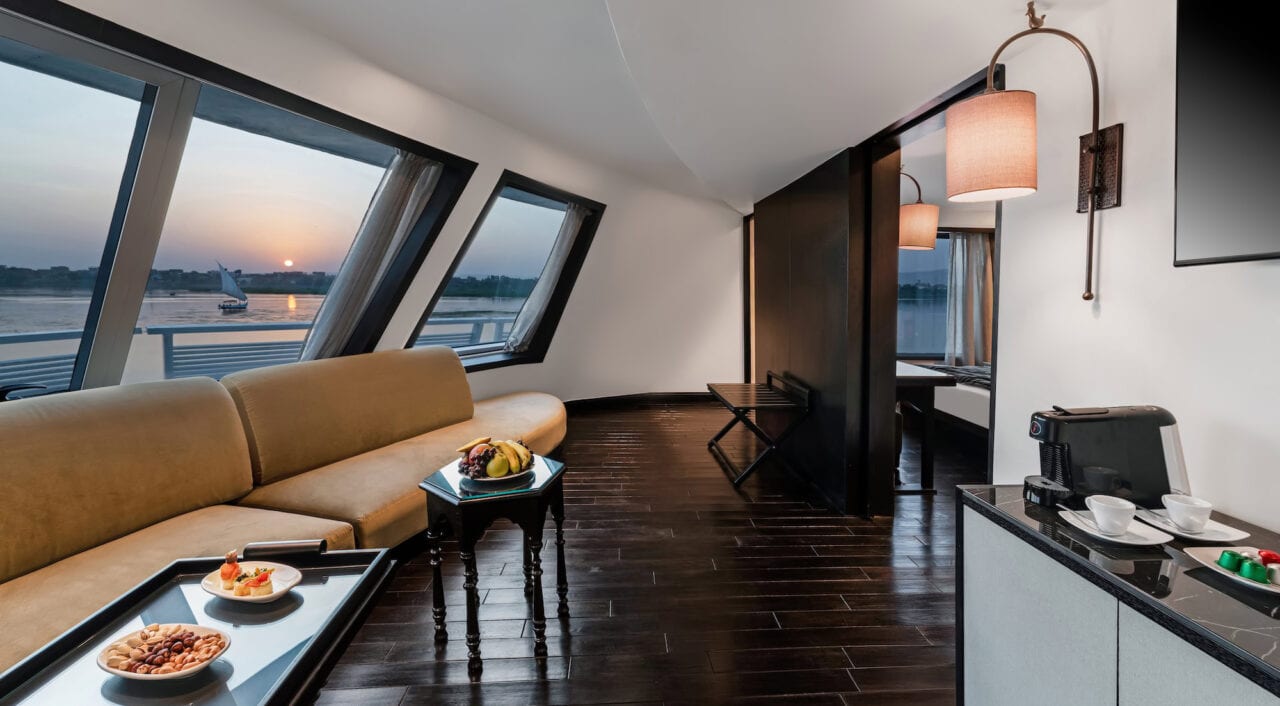 Luxury suite on Mövenpick MS Darakum 