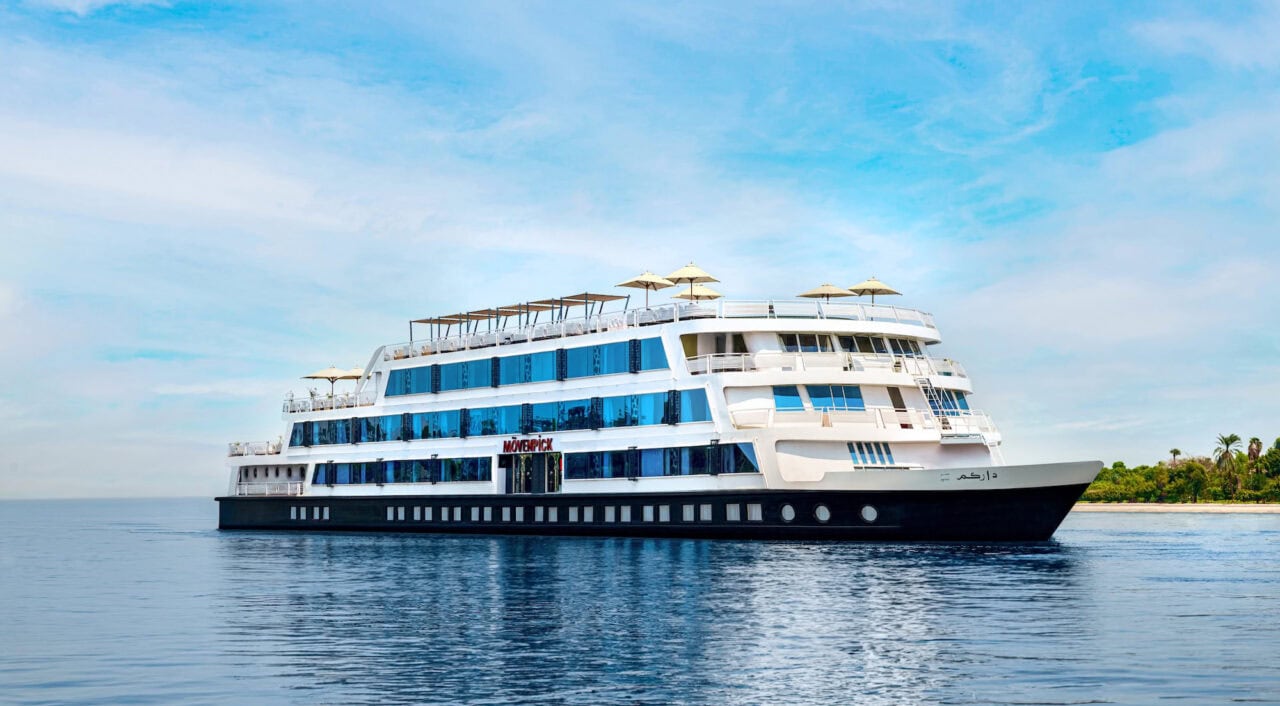 Mövenpick MS Darakum sailing on the Nile River