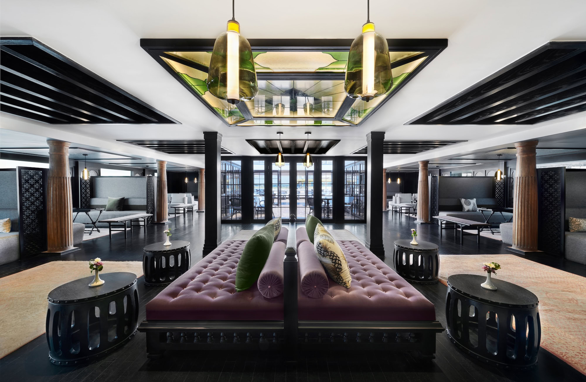 Spacious lobby on Mövenpick MS Darakum with elegant décor