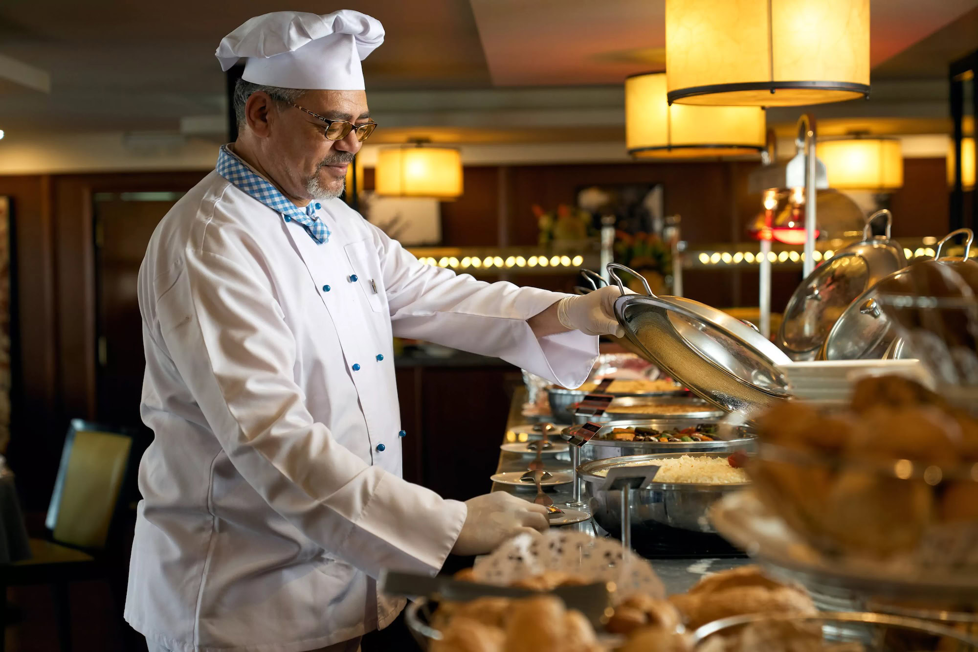 MS Esplanade nile cruise restaurant