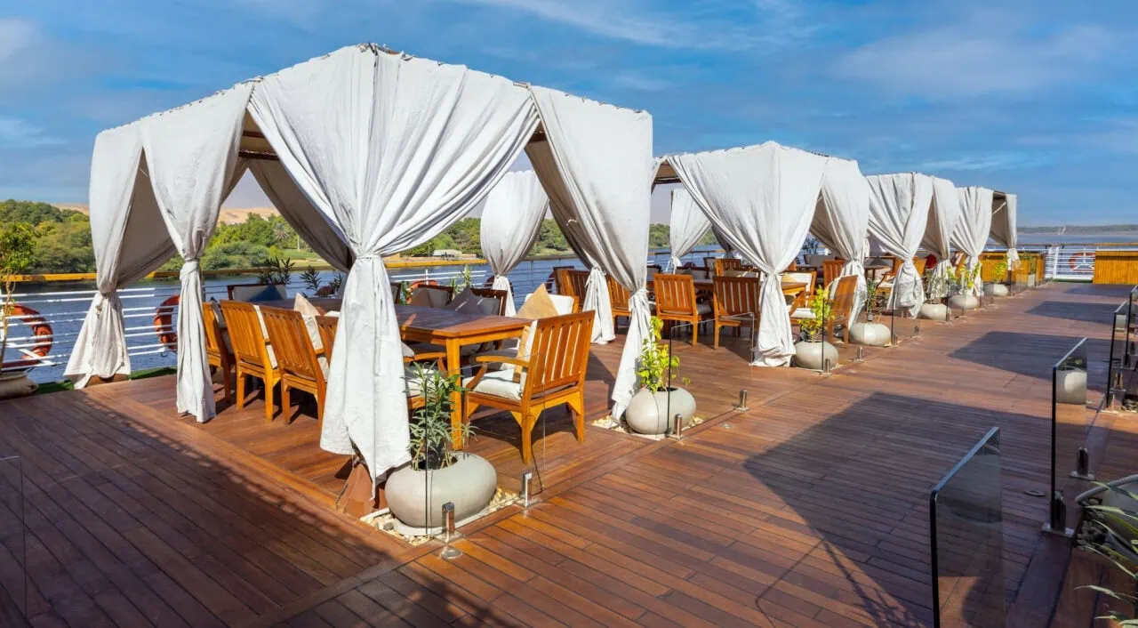 Deck solar do MS Farah