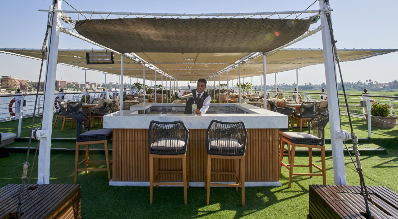 Outdoor bar on Mövenpick MS Royal Lotus with Nile view