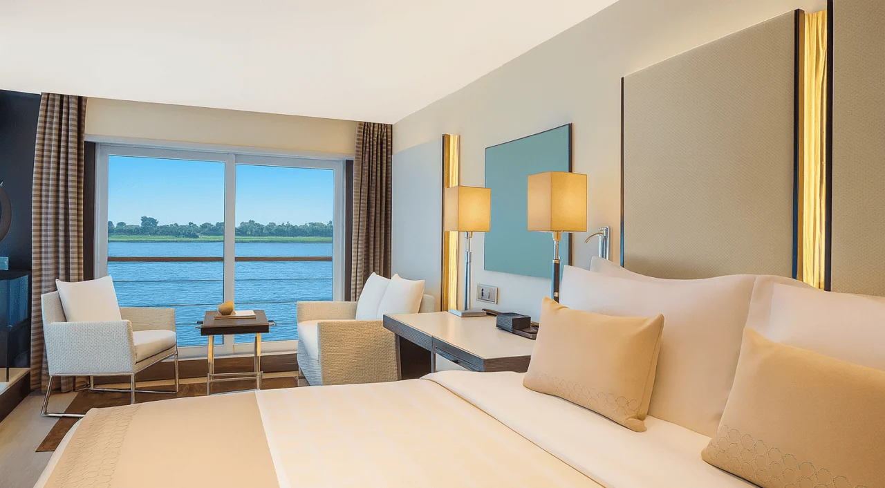 Luxury Nile cruise cabin