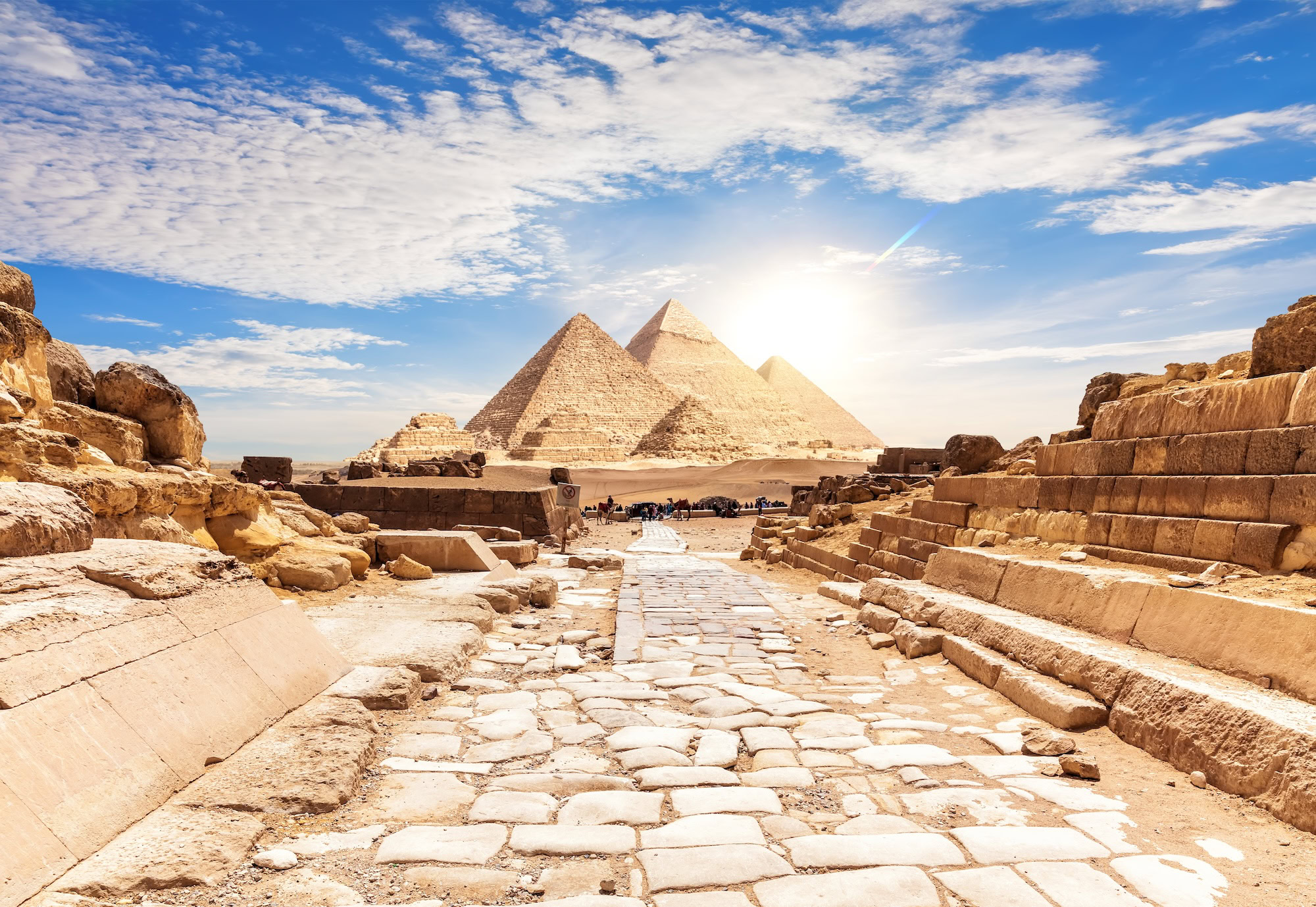 Path,Between,Tombs,To,The,Pyramids,,Giza,,Egypt