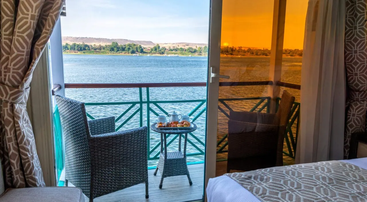 Suíte de luxo no Sonesta Moon Goddess com varanda privativa