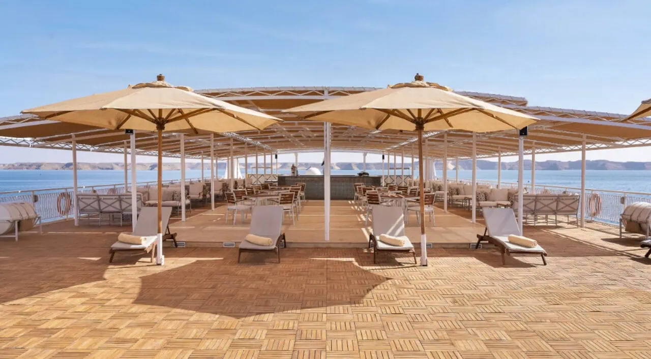 Sun deck on MS Steigenberger Omar El Khayam with loungers and umbrellas