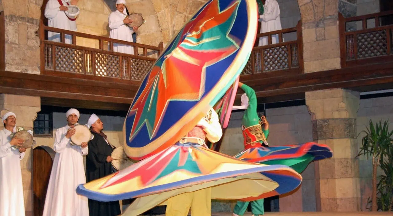 Tanoura Show
