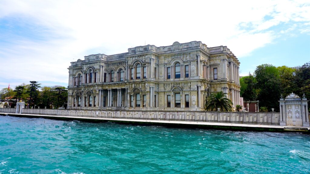 Beylerbeyi Palace seen from a Bosphorus ferry