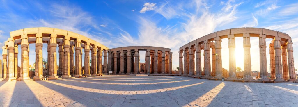 O Templo de Colunas e o Salão Hipostilo