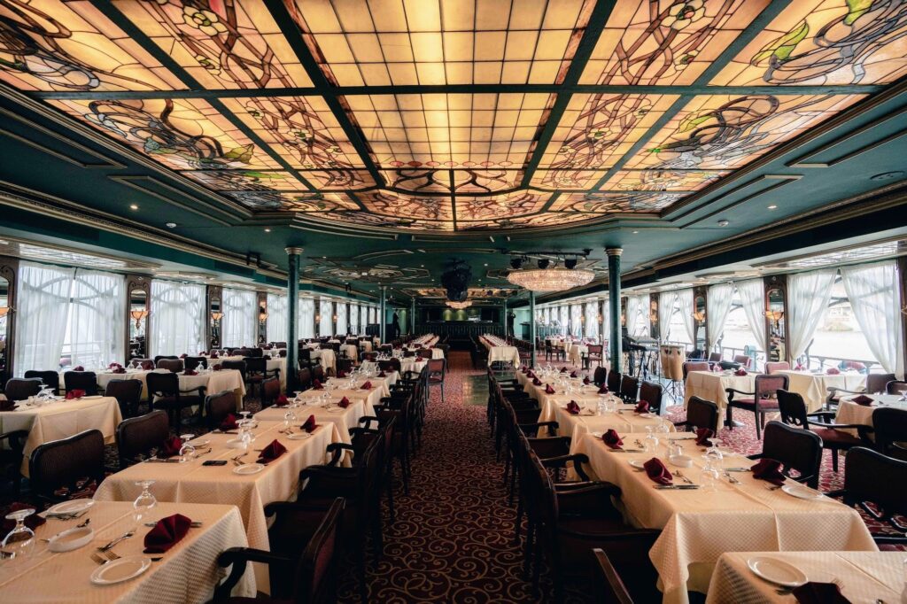 Dinner cruise experience on the Nile Maxim