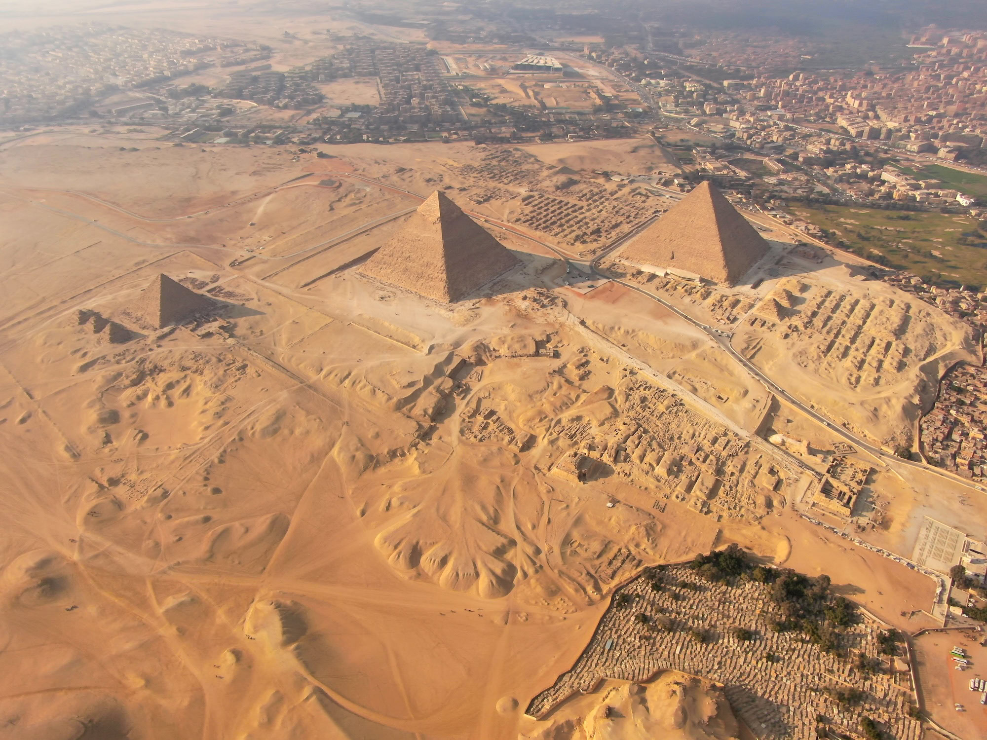 pyramids of giza