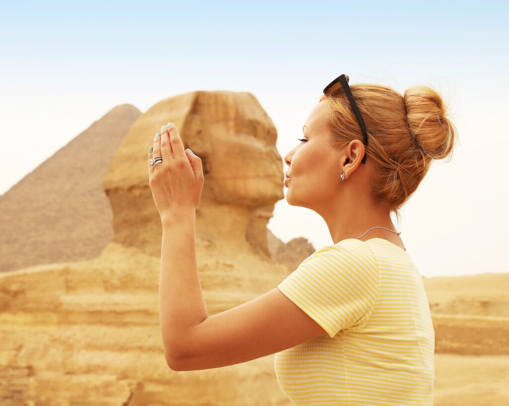 Kiss of the Sphinx in Giza
