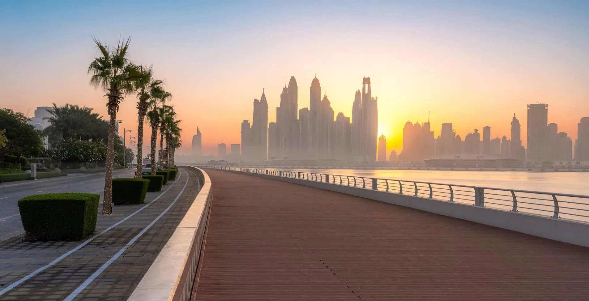 Boardwalk in the morning of Dubai Palm at sunrise 1905x976 crop 51 40
