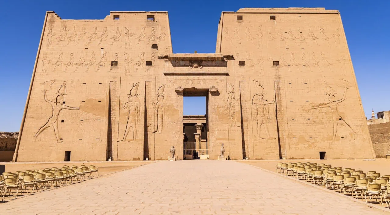 Templo de Edfu, dedicado al dios Horus, en Edfu