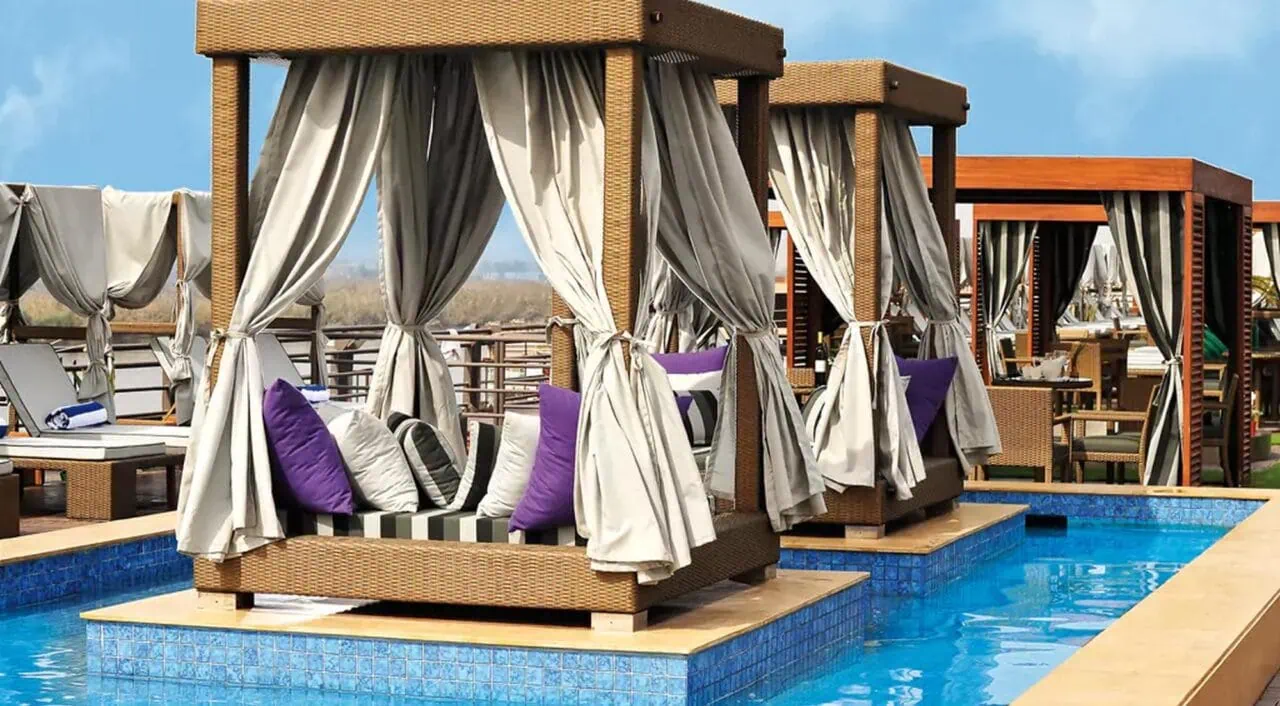 Área da piscina do cruzeiro MS Esplanade