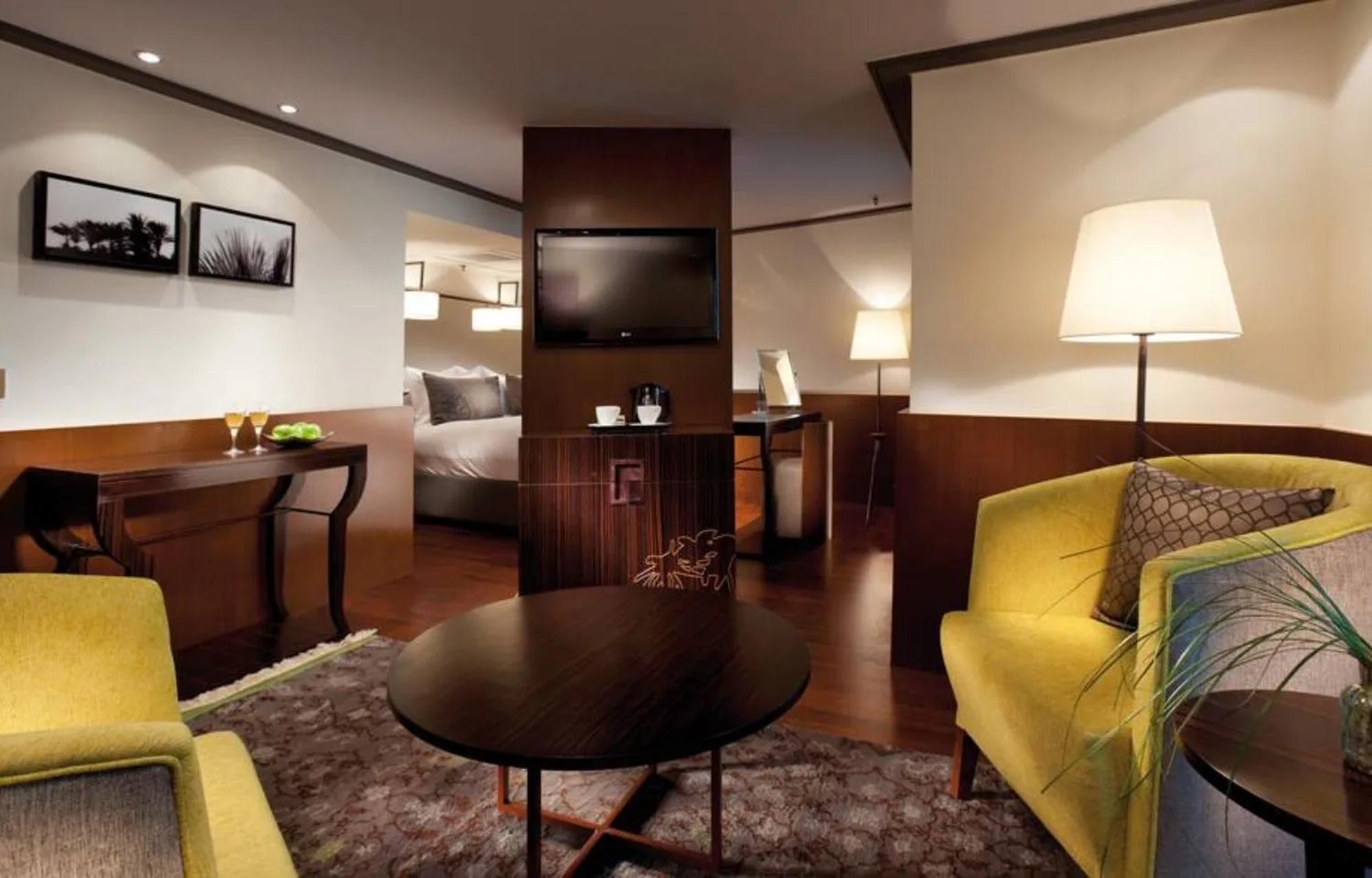 MS Esplanade Nile Cruise Suite