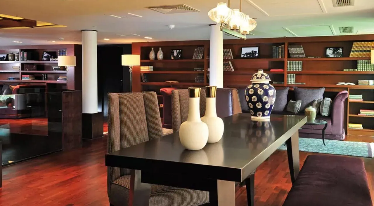 Saguão do cruzeiro pelo Nilo MS Esplanade