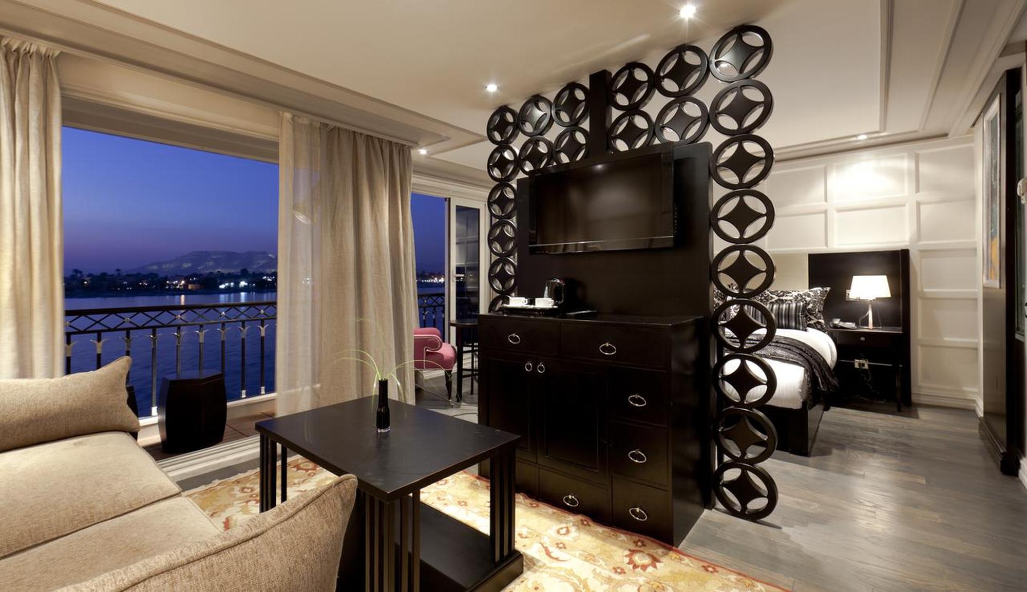 Suíte de luxo no MS Mayfair com varanda privativa