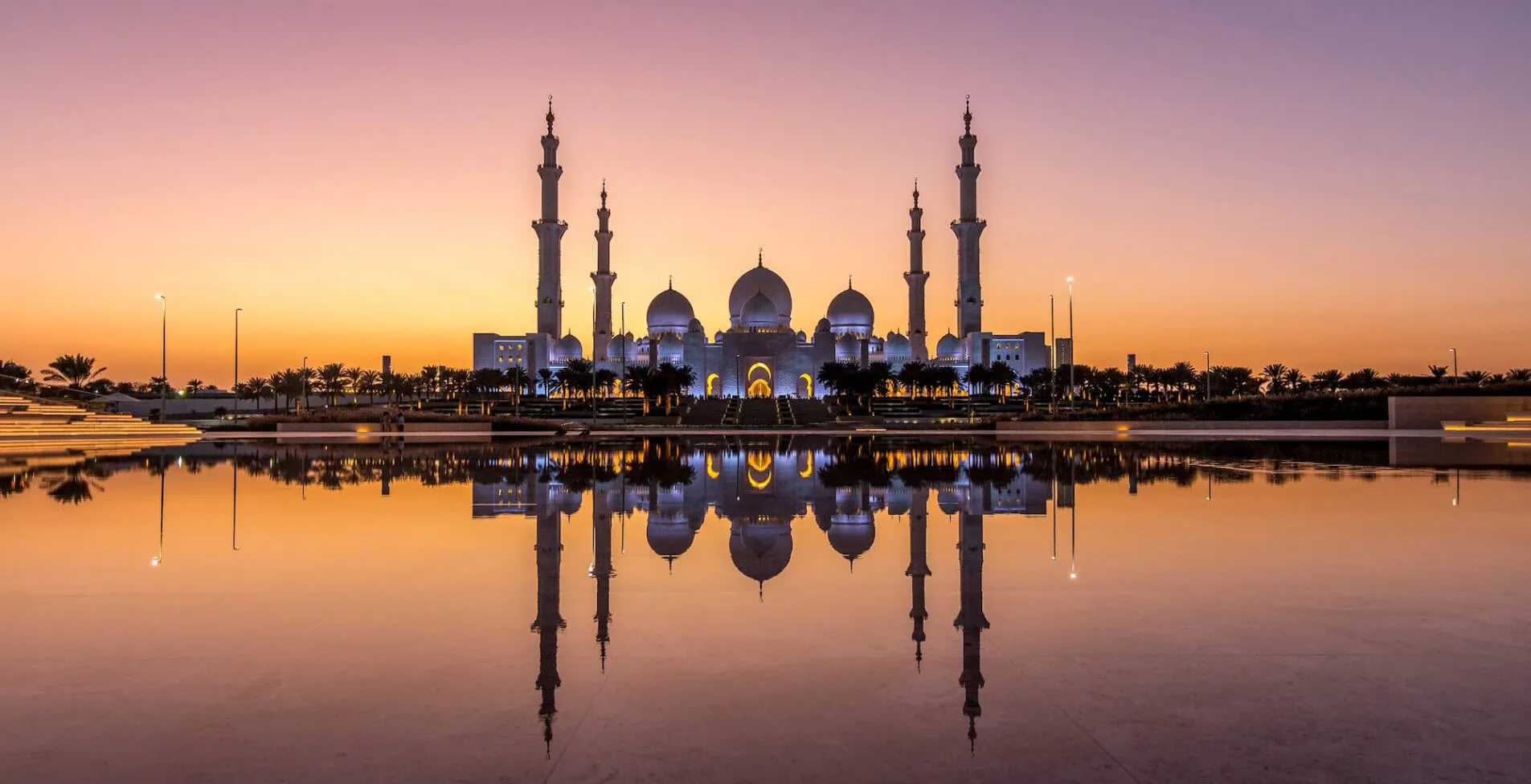 United Arab Emirates Abu Dhabi Sunset over Sheikh Zayed Grand Mosque