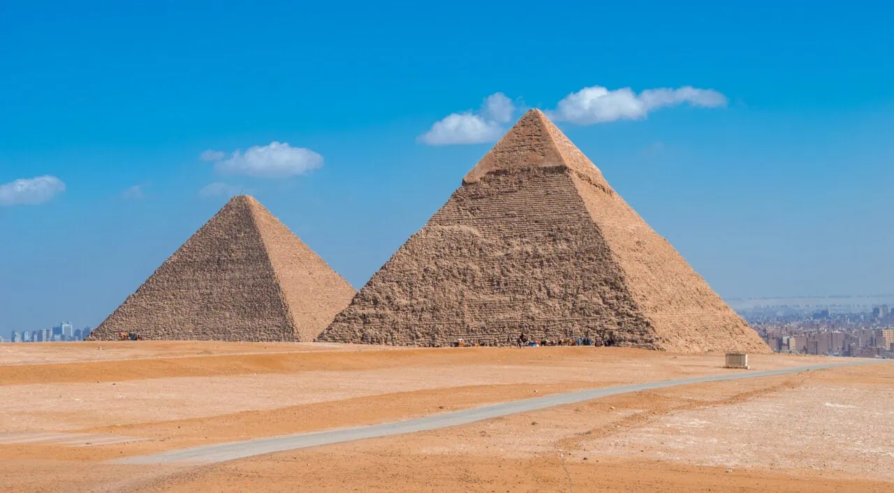 L’Altopiano di Giza, Giza, Il Cairo