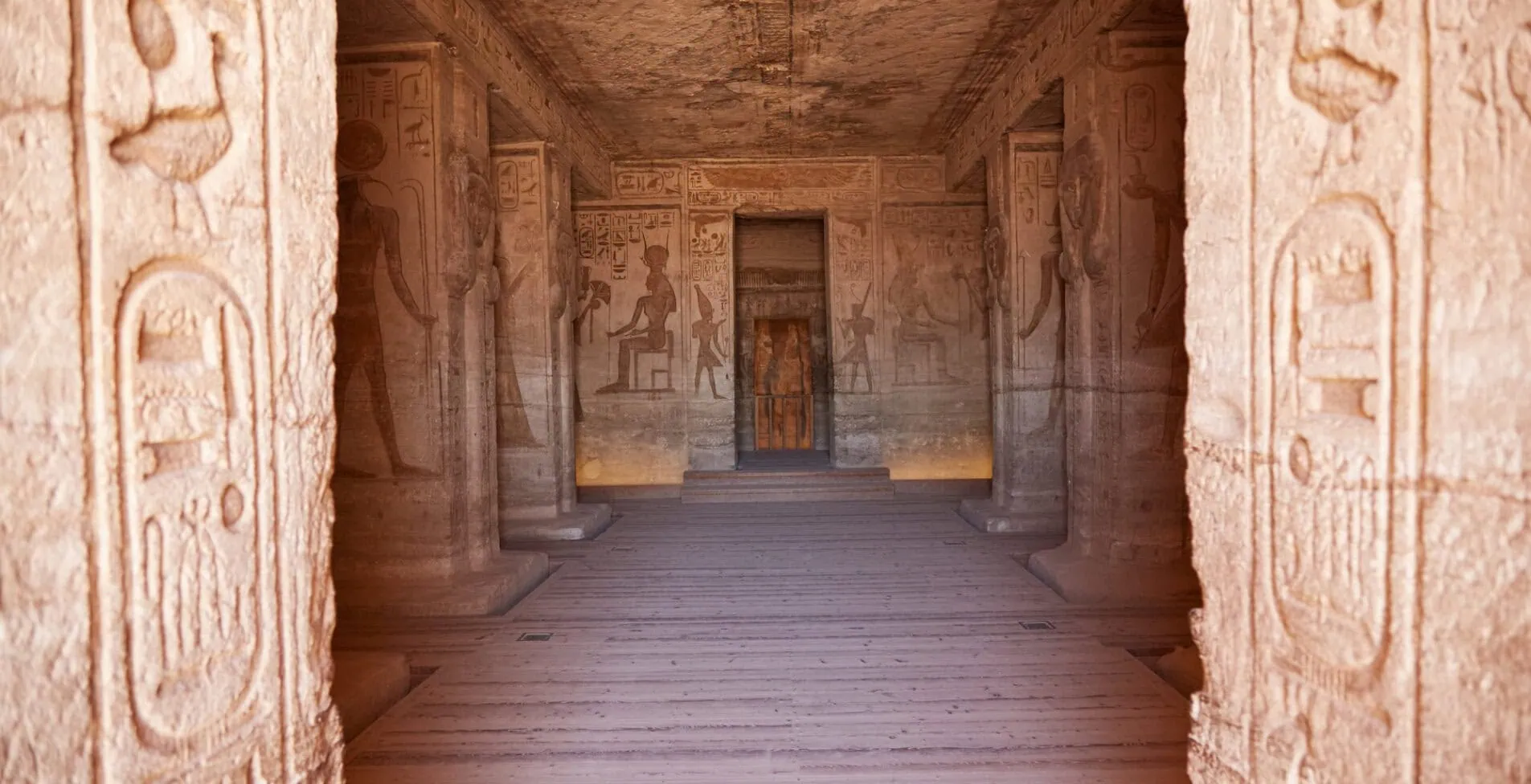 The Small Temple of Nefertari at Abu Simbel 1905x976 crop 51 44