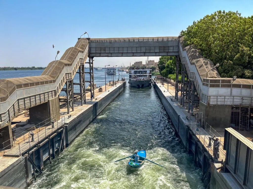Esna Lock
